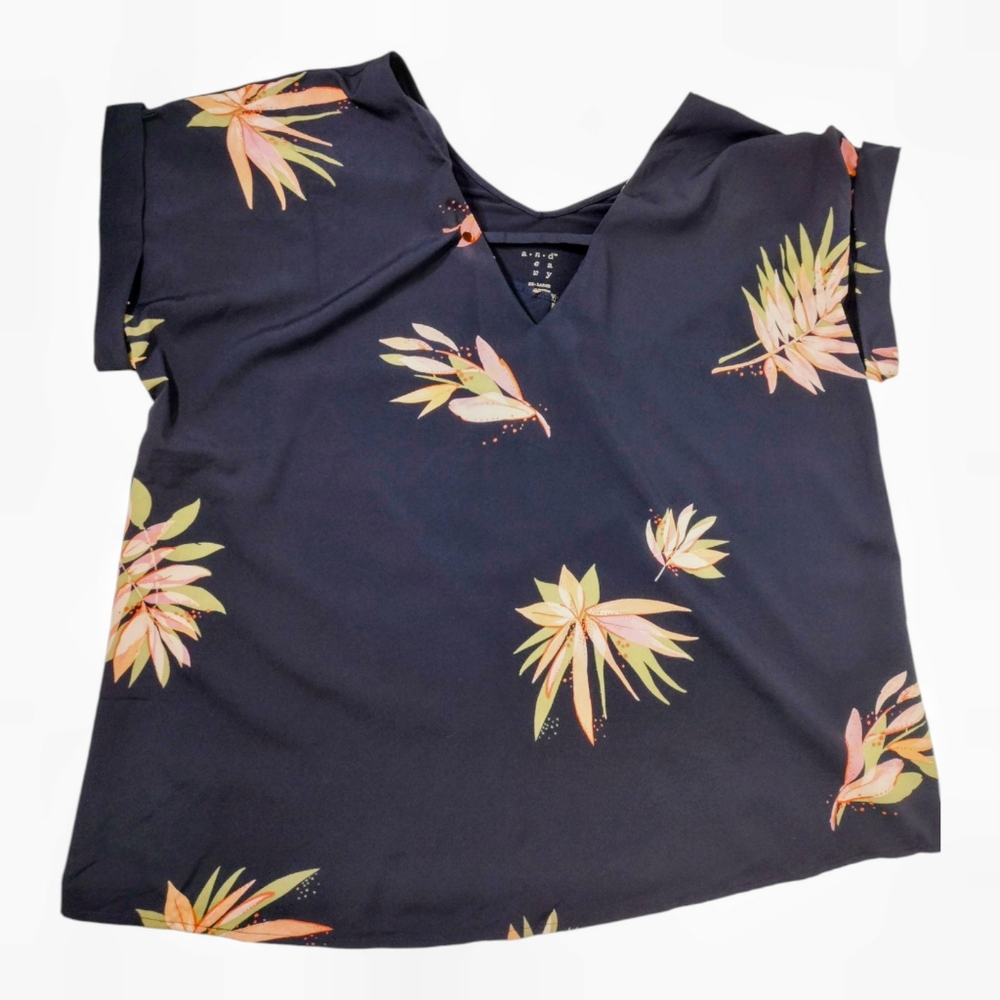 A New Day Top Floral Cuffed Sleeve Size XXL